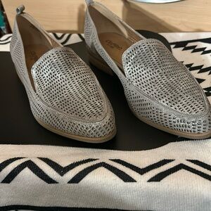 Designed by Crown Vintage, 8.5M, NWT in pewter loafer Brand new $25 never worn.